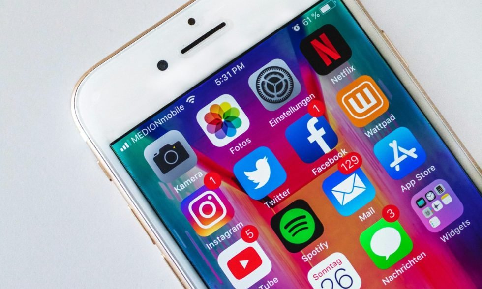 Social media platforms and saas in marketing