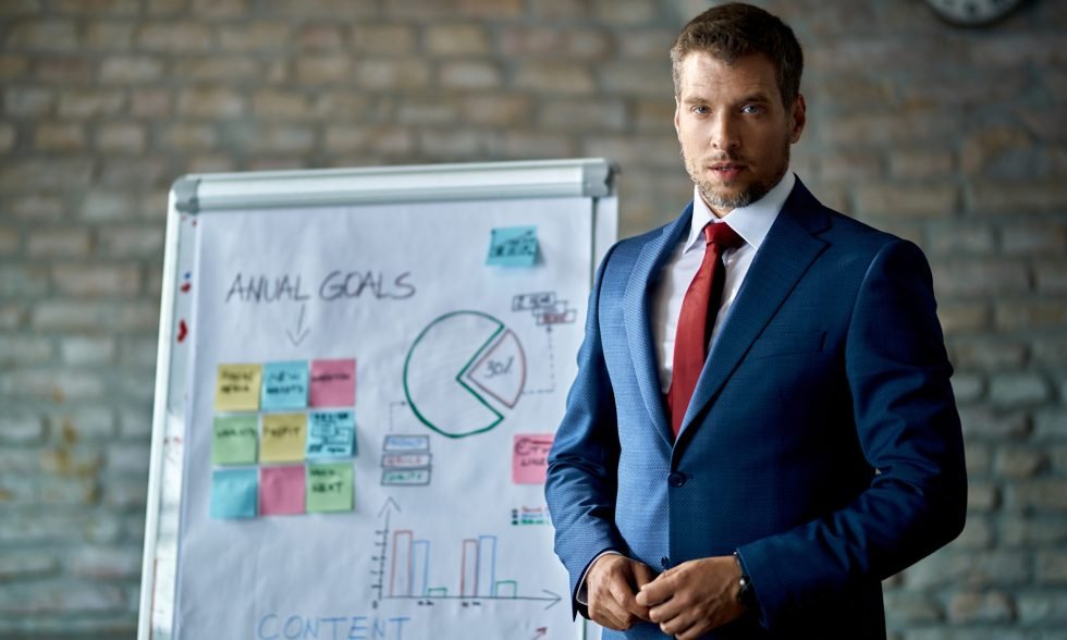 Benefits of hiring a fractional cmo